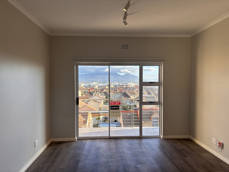 2 Bedroom Property for Sale in Muizenberg Western Cape